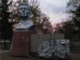 Памятник Уразу Жандосову