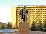 Памятник Каныш Сатпаеву